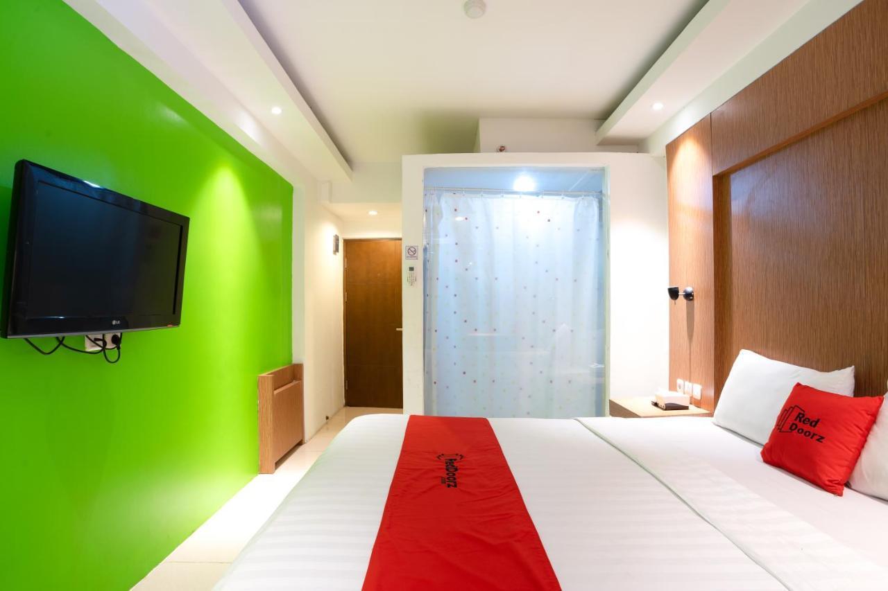 Reddoorz Apartment At Bogor Valley Экстерьер фото
